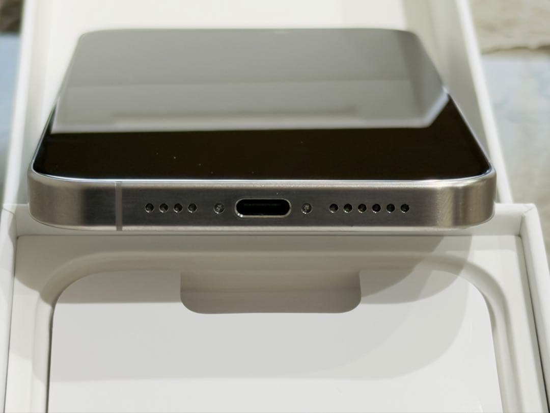 【動作確認済】iPhone 15 Pro Max 256 ナチュラルチタニウム