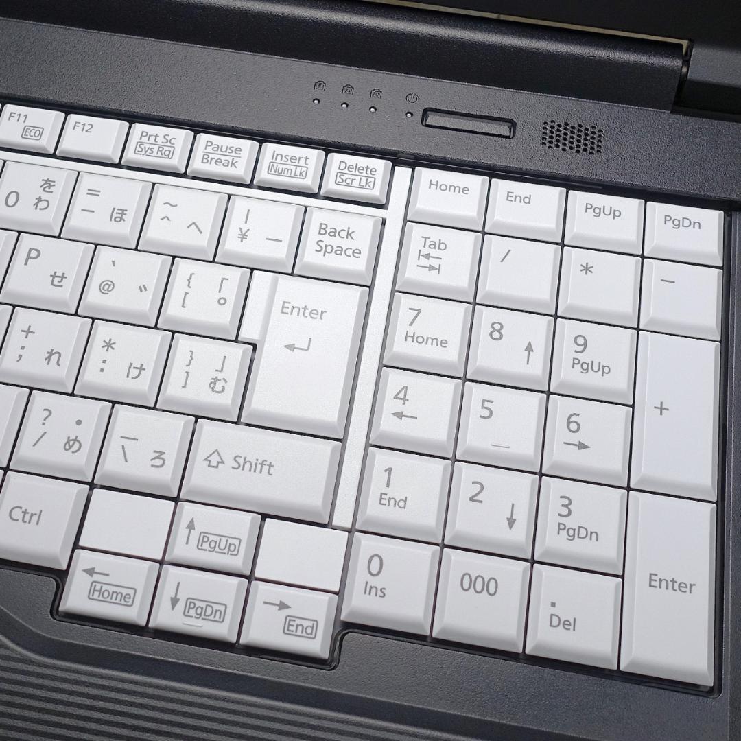 美品で神速の２０２３年製✨１２世代ｉ５に超高速新品ＳＳＤ５００ＧＢ＆大容量メモリ