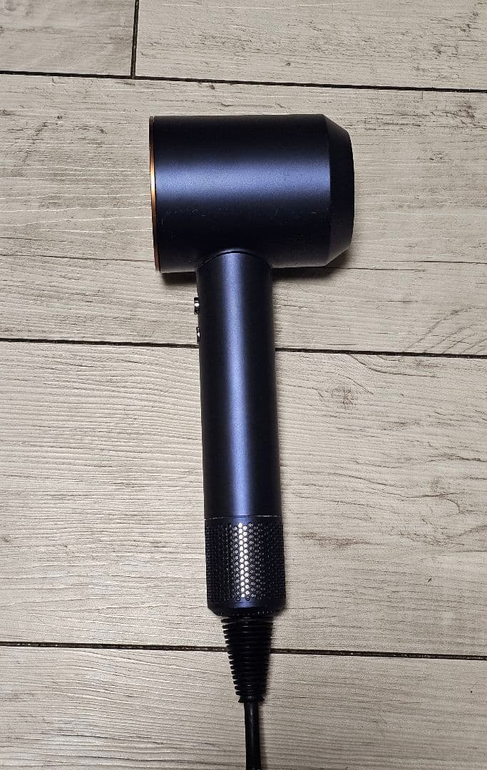 アタッチメント完備ダイソン　メンテナンス済み　dyson hd08　ダークブルー