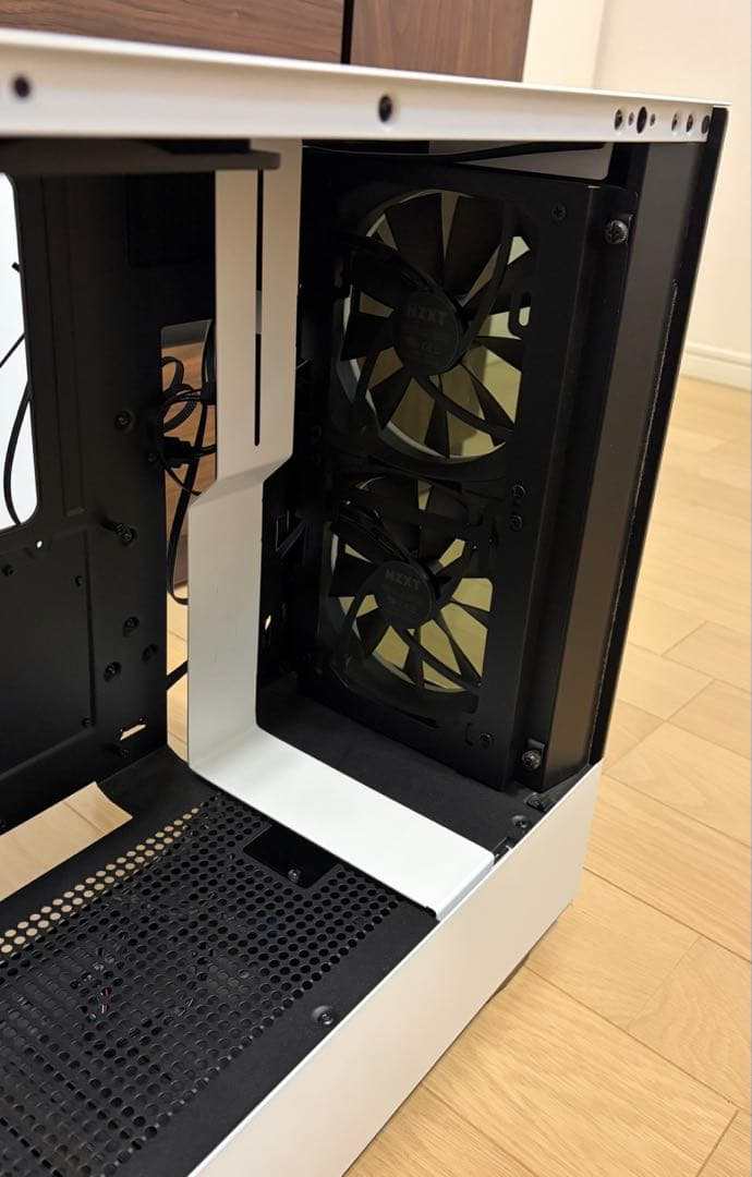 NZXT H510 Elite（ホワイト） 強化ガラス ＋ ラック（希望者のみ）