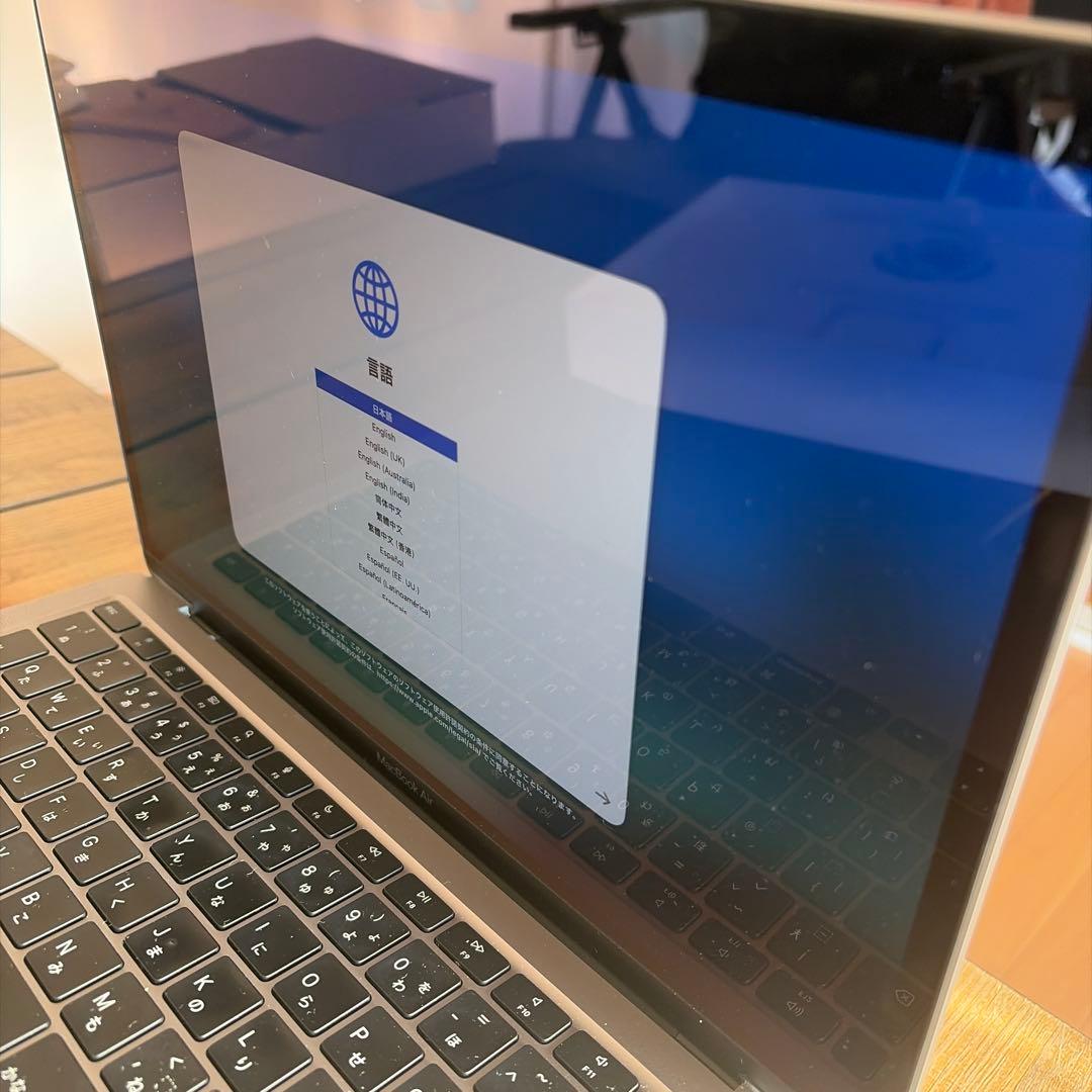 MacBook Air M1メモリ8GB
