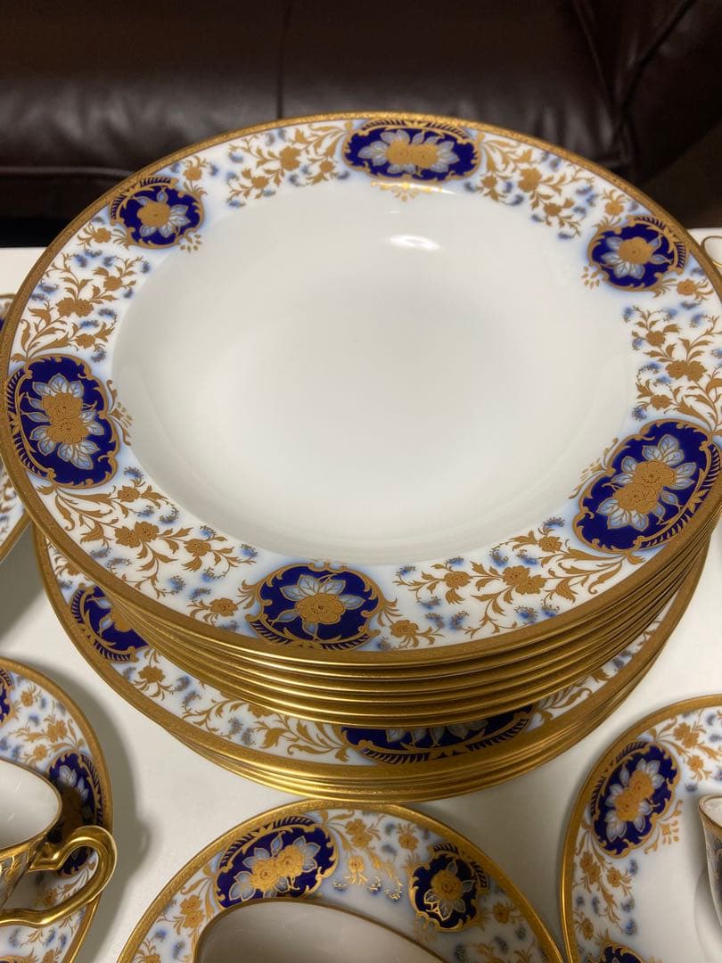 大倉陶園リミテッドエディション　金彩桜