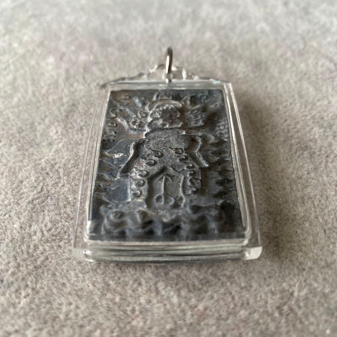 プラクルアン タオウェスワン アユタヤの伝説 巨人 強力な守護 危険回避 御守り