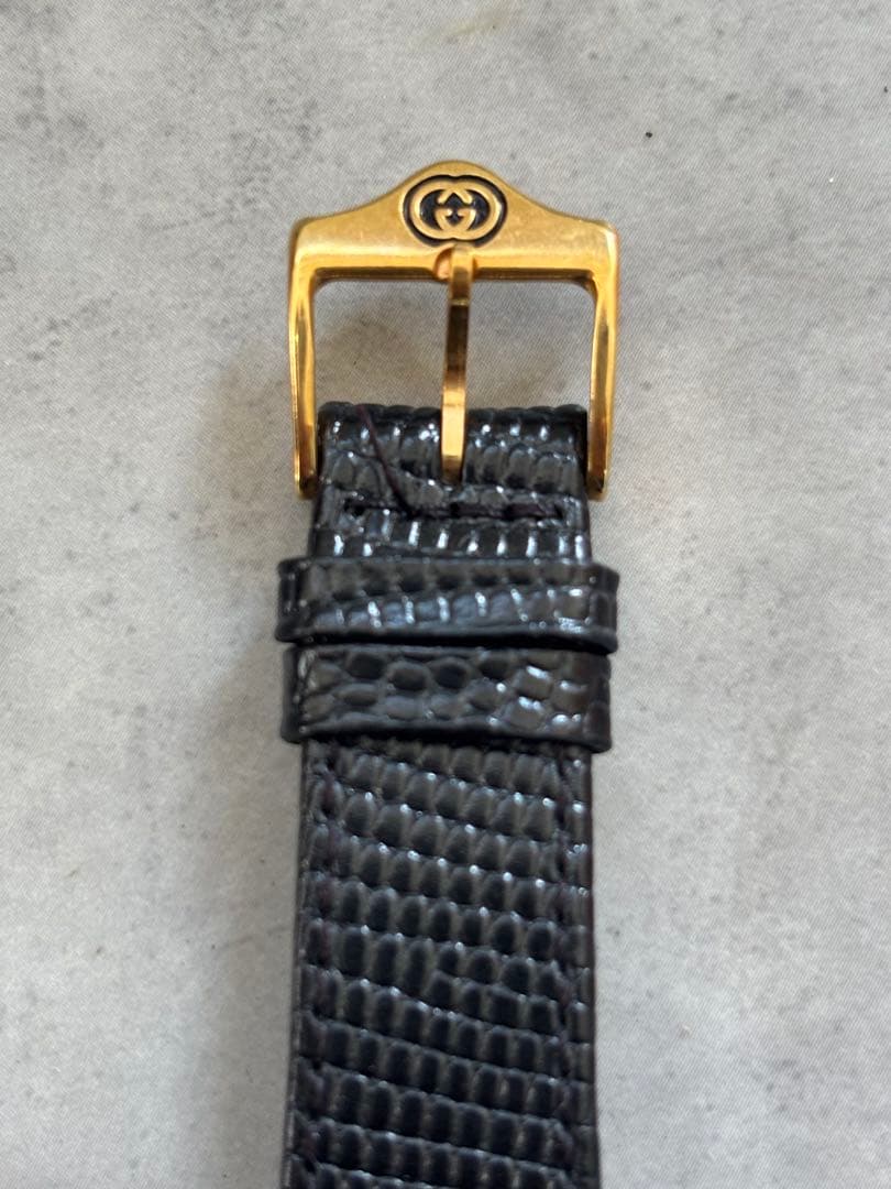 【稼働品】GUCCI 3000Mレディース 時計 ブラック/ゴールド