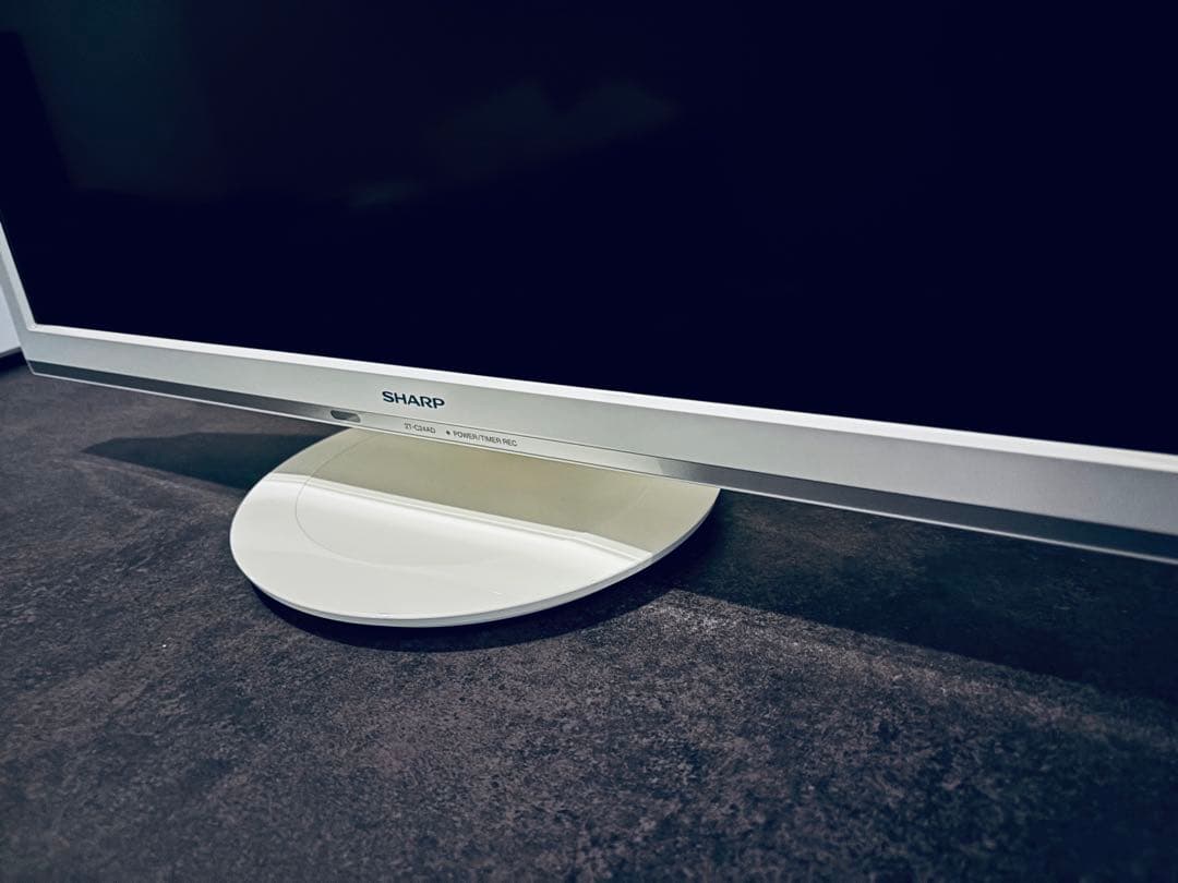 シャープ　アクオス　液晶テレビ　24型