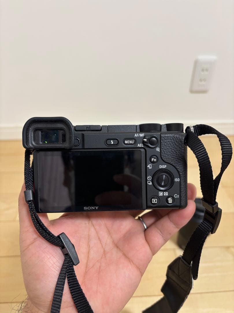 SONY α E-mount ミラーレスカメラ 本体と付属品