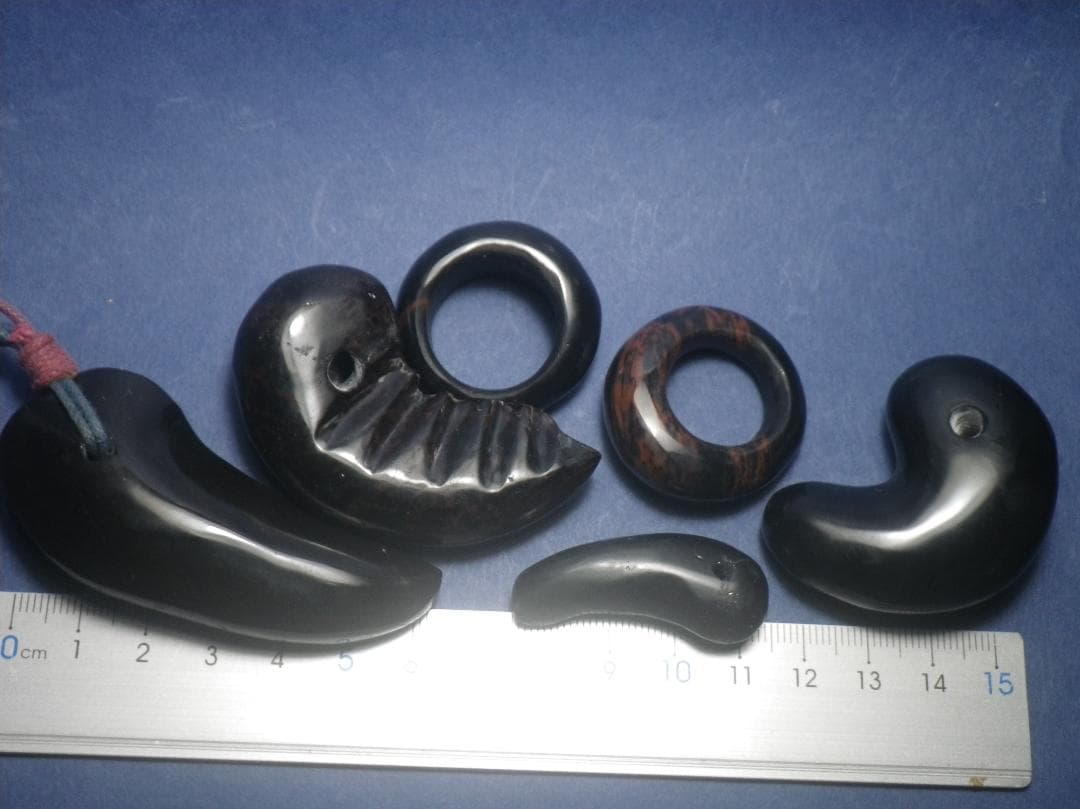 伝*ラ様 黒曜石　勾玉　２５０７２６－０９