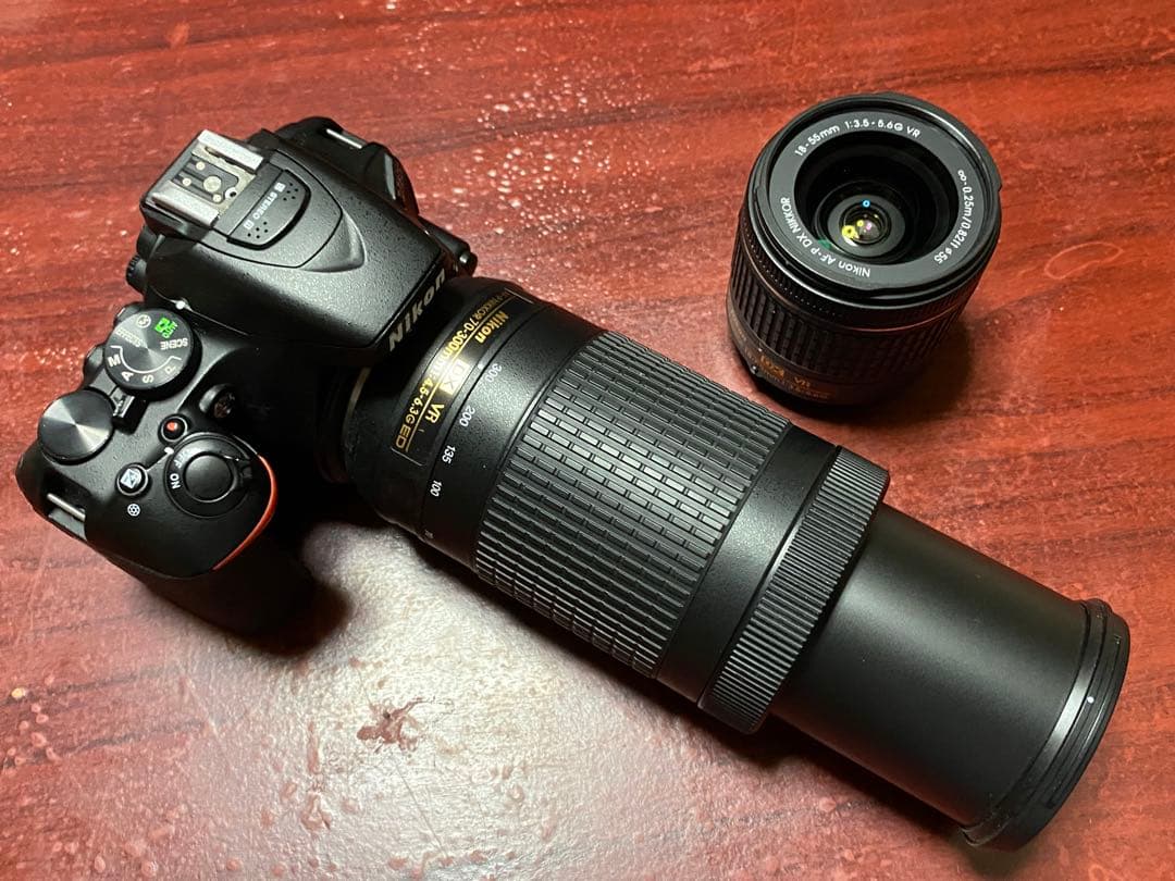 Nikon D5600 18-55 VR＋70-300 VR ズームキット
