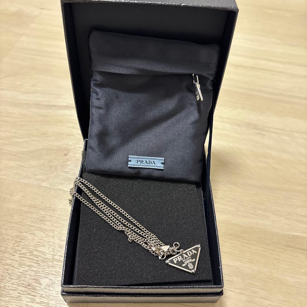 PRADA プラダ　シンボルネックレス