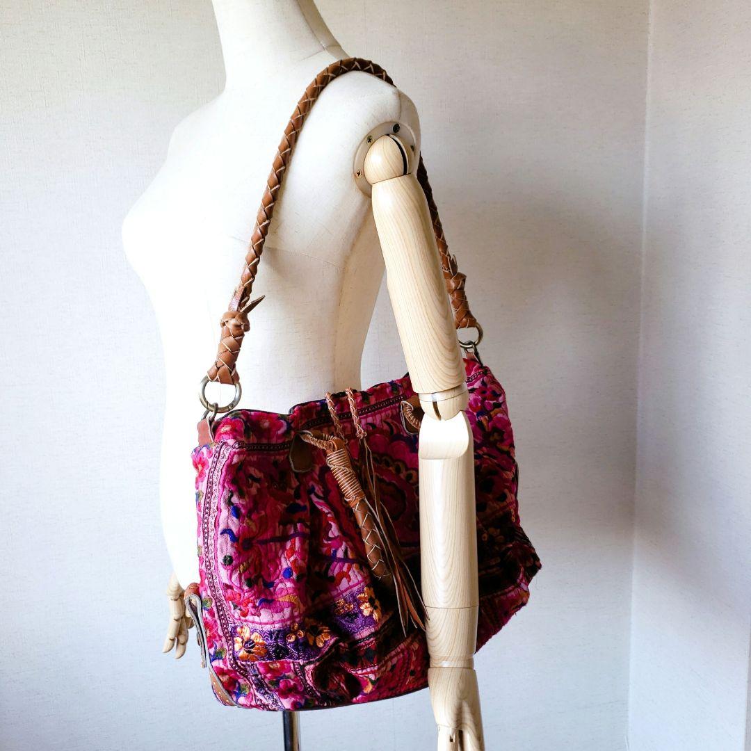 ★ 一点物 未使用 ★ アジア 少数民族 刺繍 古布 ショルダーバッグ ピンク