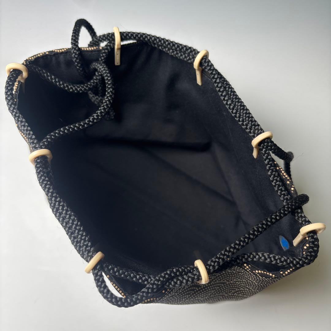 印傳屋　巾着袋　信玄袋　鶴銀杏と青海波文　甲州印伝　鹿皮　木箱付