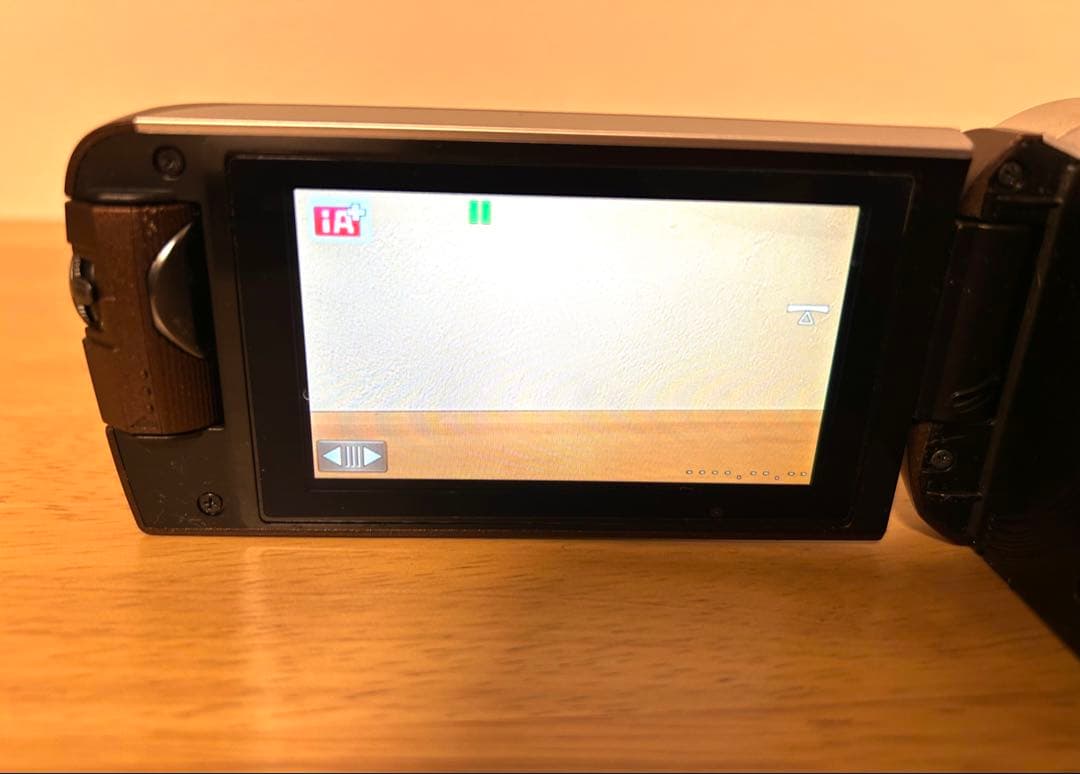 バミ様Panasonic デジタルハイビジョンカメラ HC-W590M