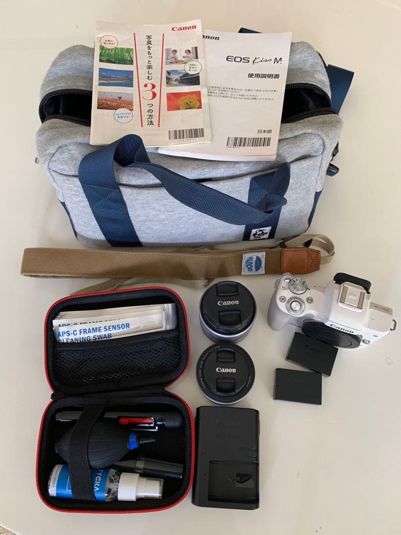 Canon EOS Kiss M ミラーレス一眼カメラセット　動作確認済