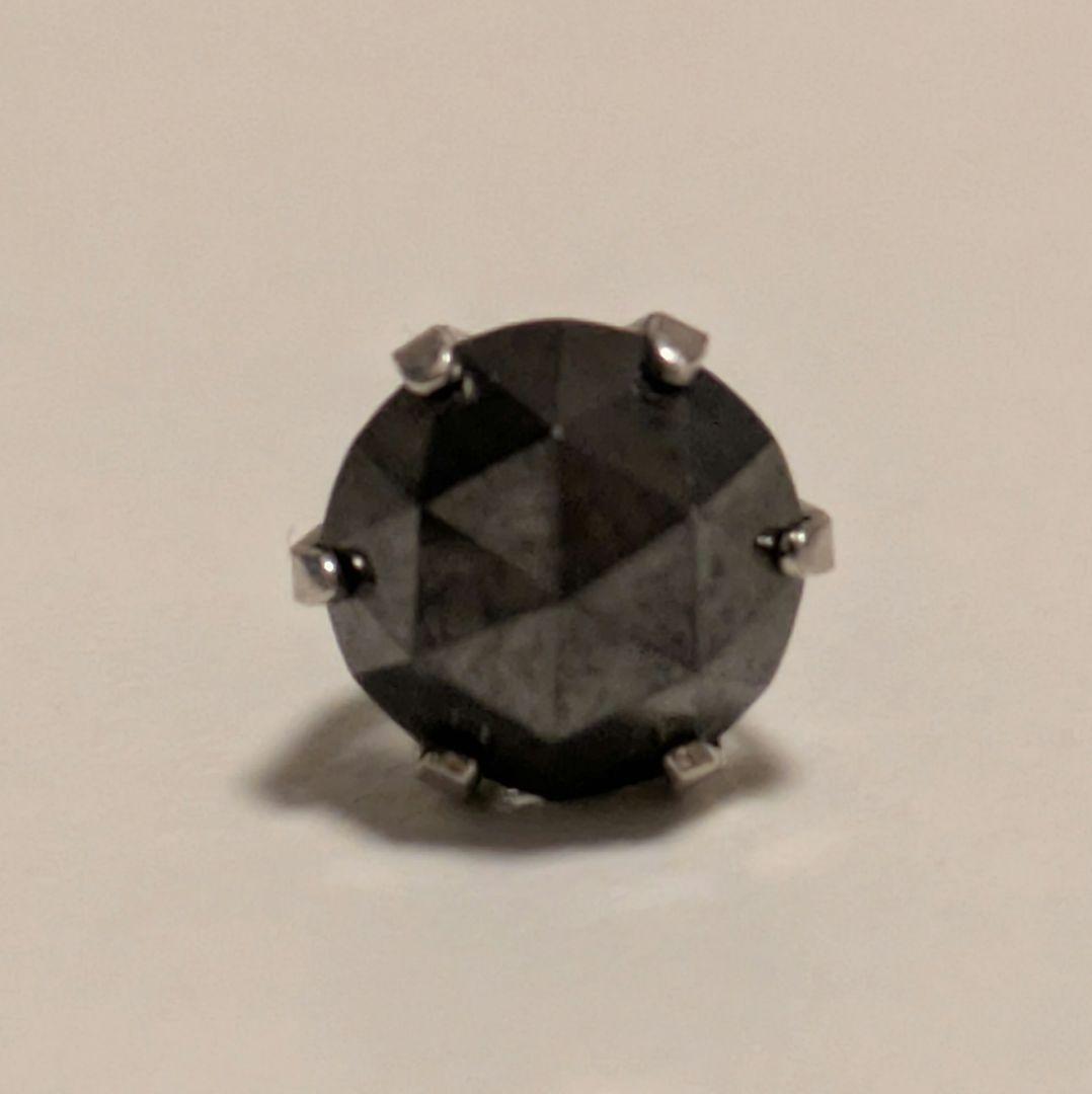 ブラックダイヤモンド　スタッドピアス(片耳用)