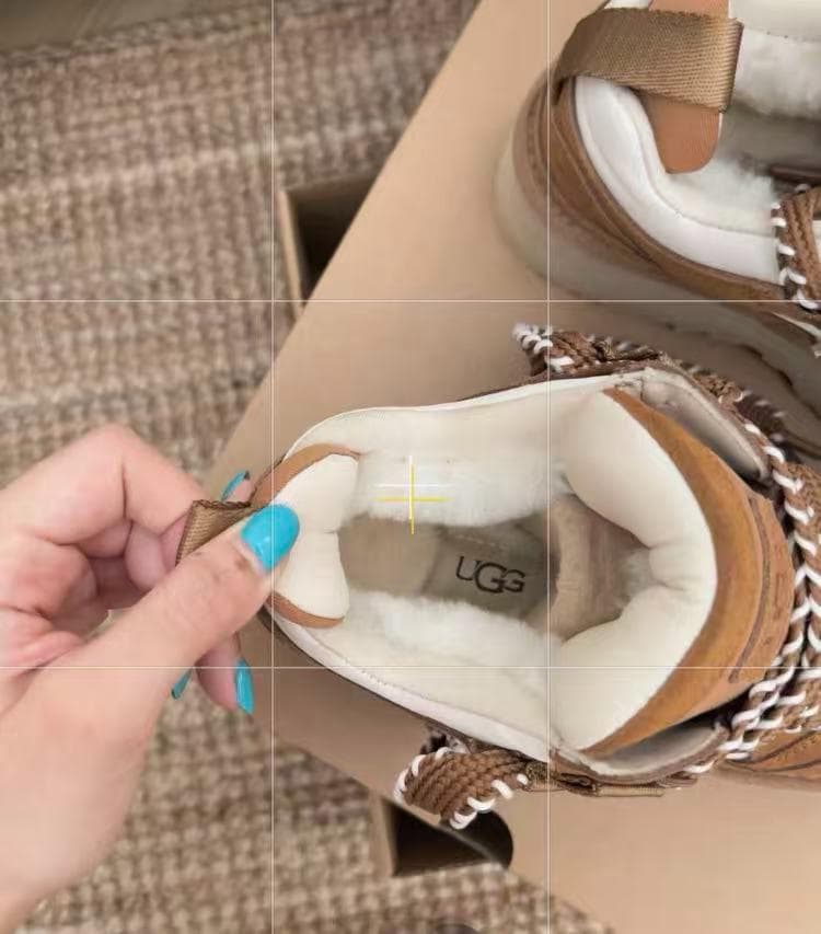 UGG アストロメル 厚底スニーカーASTROMEL 24cm