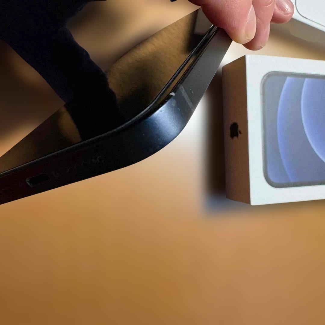 85% iPhone12 64GB 本体黒 SIMフリー