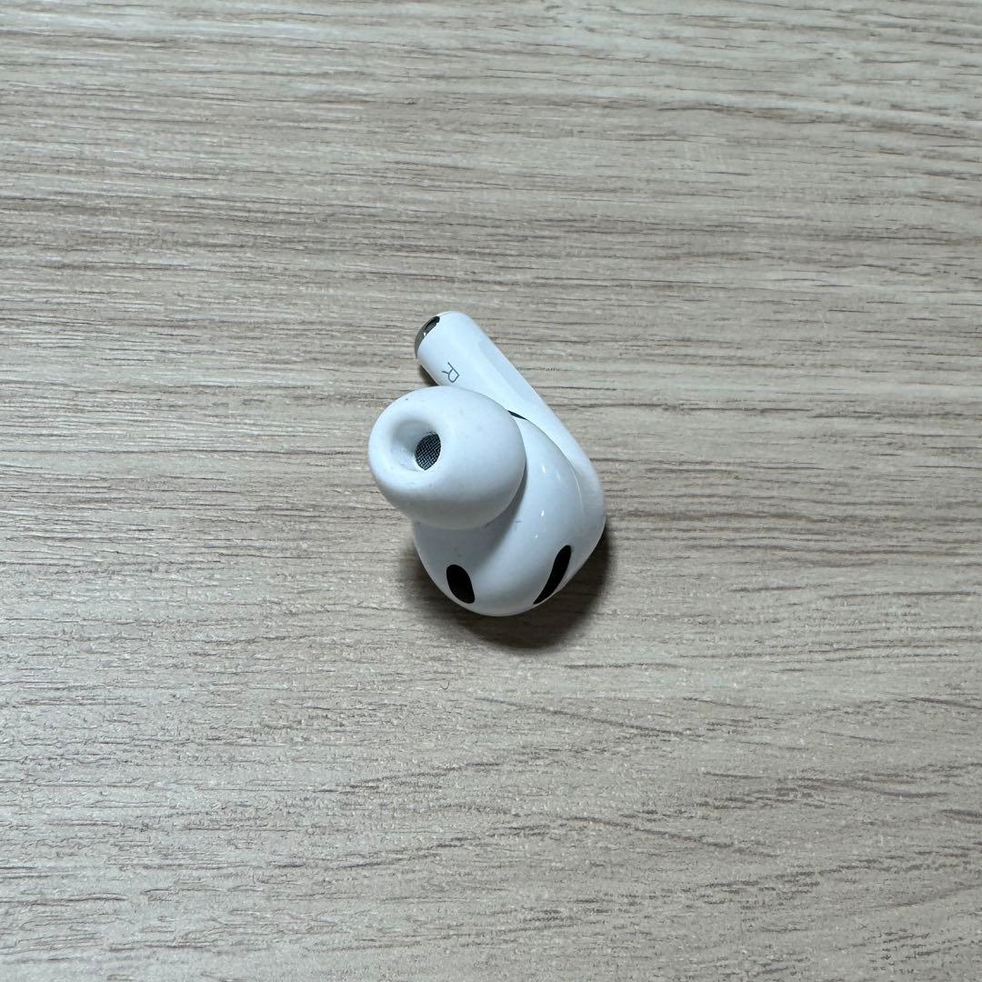 Airpods pro 3本体［Rのみ］