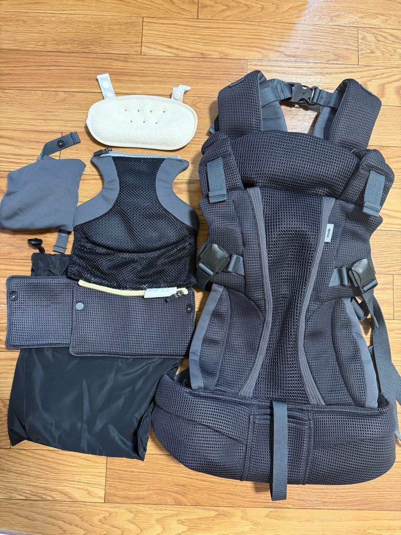 アップリカ　ラクリス ダークグレー DG 2176451 抱っこ紐