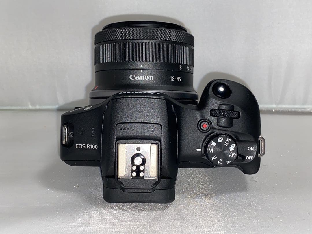 【新品級】Canon EOS R100 18-45mm レンズキット カメラ