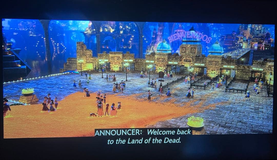 iSinbox 超短焦点プロジェクター　【1200ANSI/4K対応】