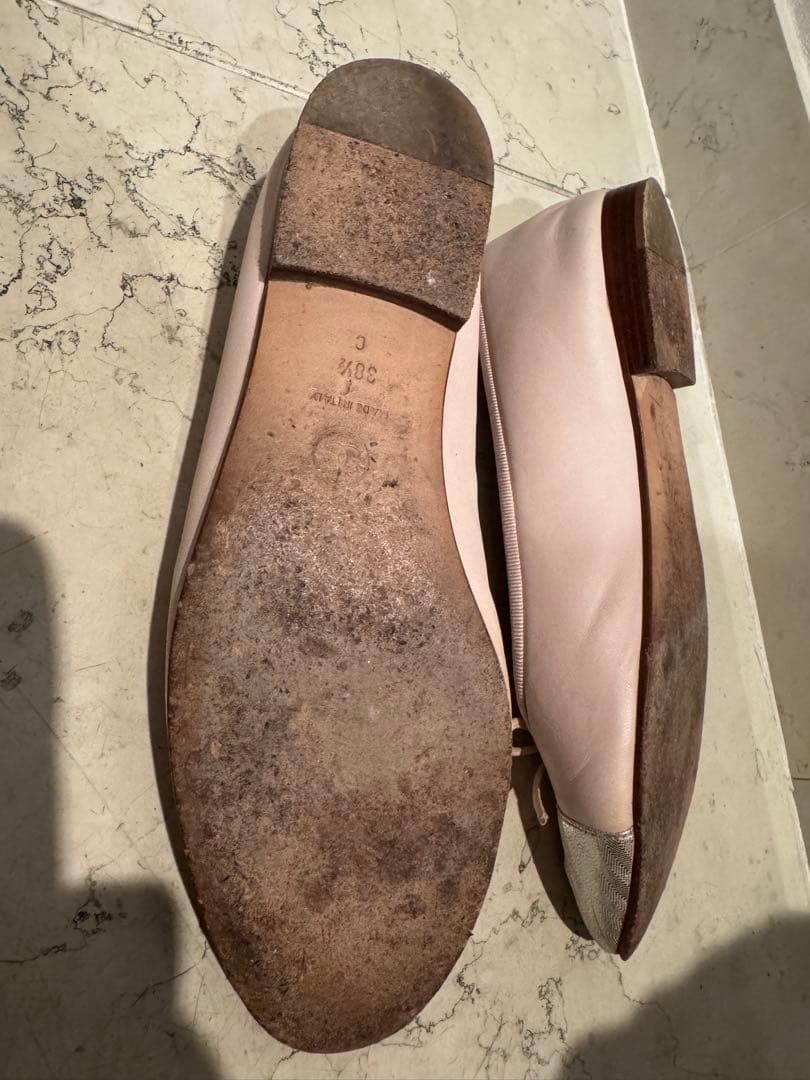 CHANEL シャネルフラットシューズピンク×シルバー ココマーク リボン38C