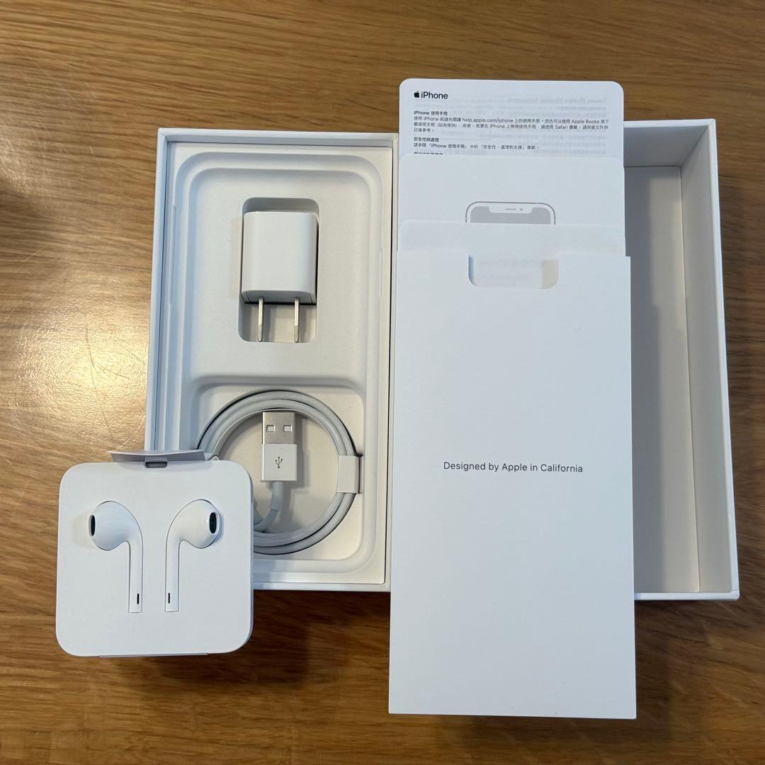 海外版 iPhone Xs 64GB 黒