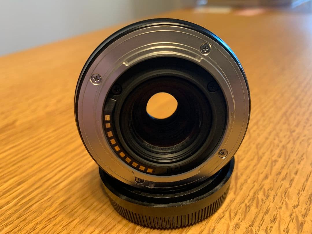 富士フイルムXF27 F2.8、社外レンズフード・プロテクター付パンケーキ！