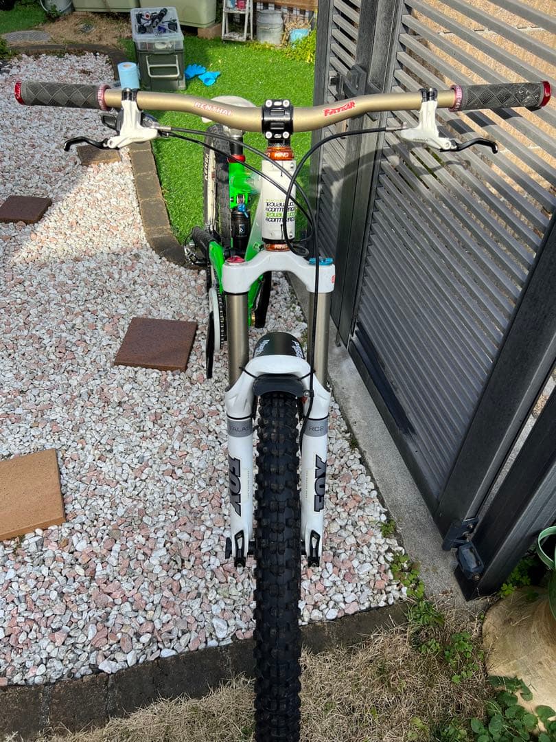 自転車本体 COMMENCAL 