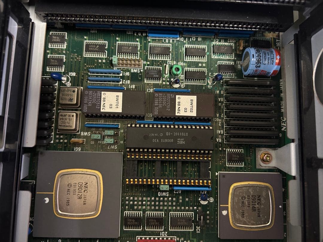 NEC PC-9801UV11 本体 通電確認済 ジャンク