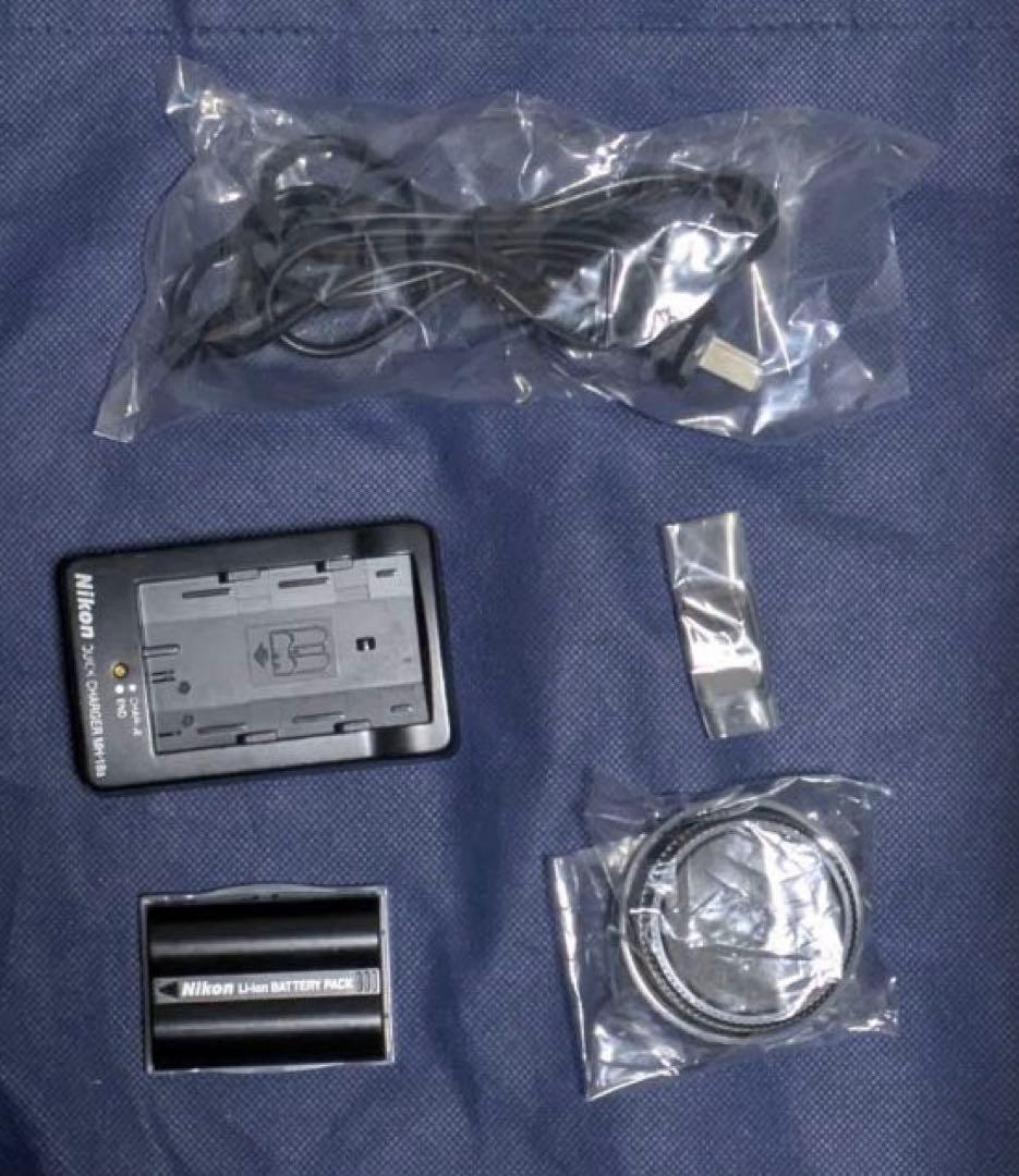 Nikon D50 デジタル一眼レフカメラセット　Double zoom kit