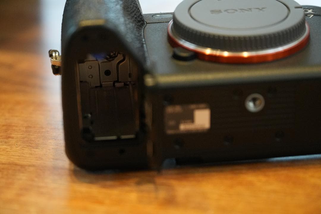 SONY α7 IV ミラーレスカメラ 本体と付属品