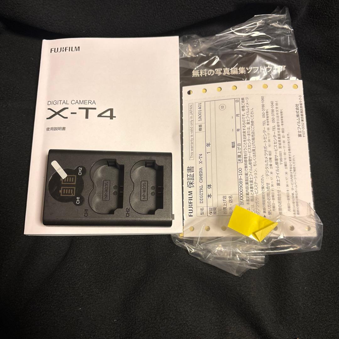 XT4 FUJIFILM おまけ付き　最安値　クリーニング済み