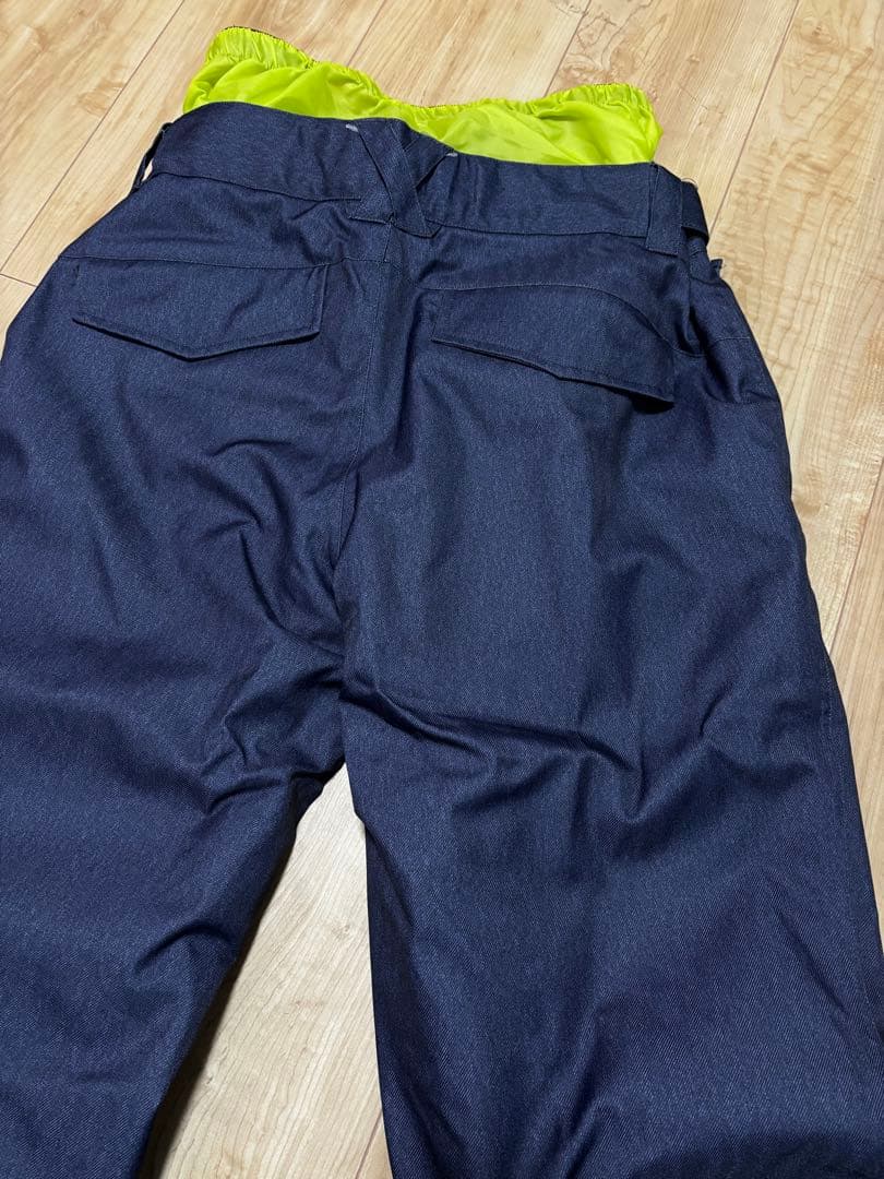 美品。act version スキーウェア