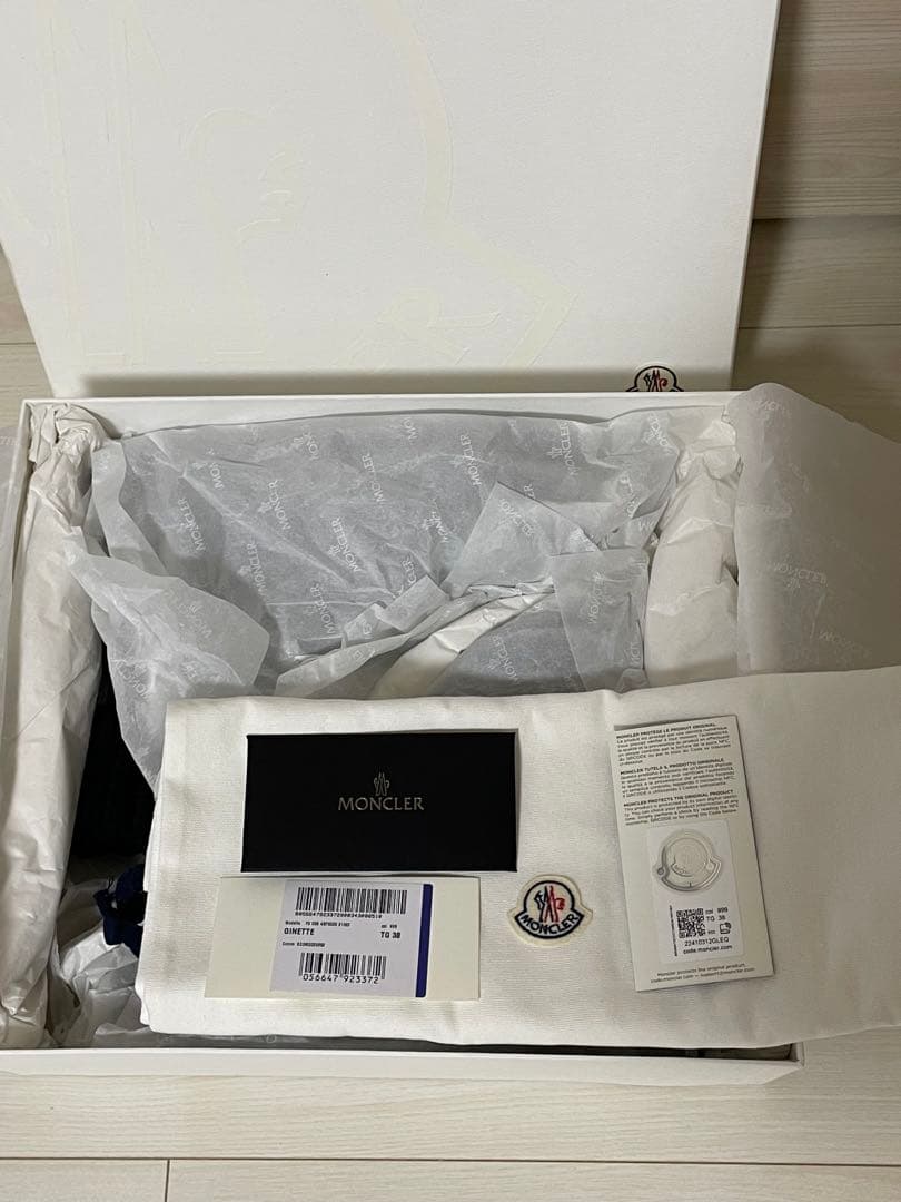 【新品・未使用】MONCLER ブラック　ショートブーツ　GINETTE 25㎝