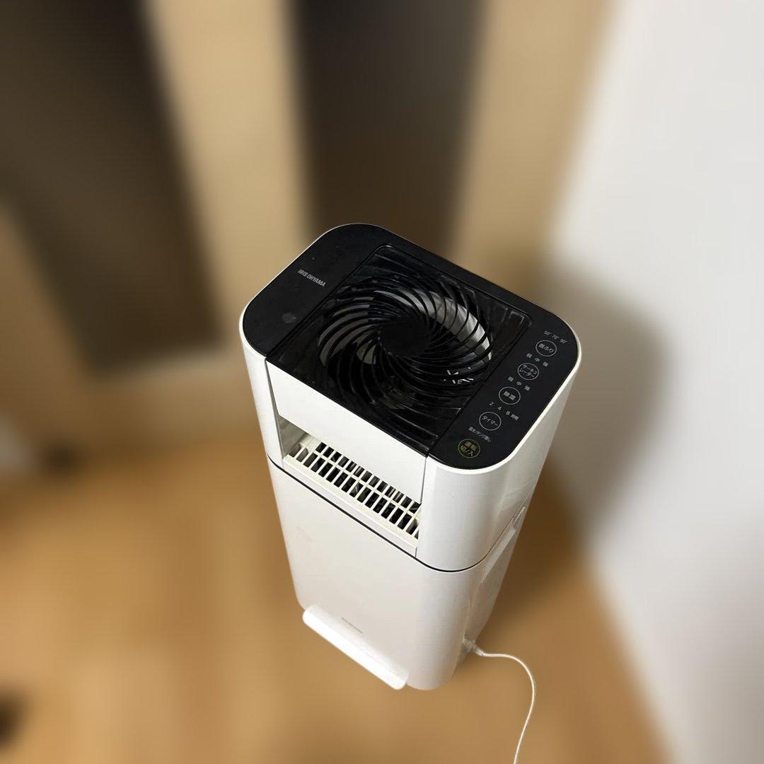 衣類乾燥除湿機　アイリスオーヤマ　サーキュレーター
