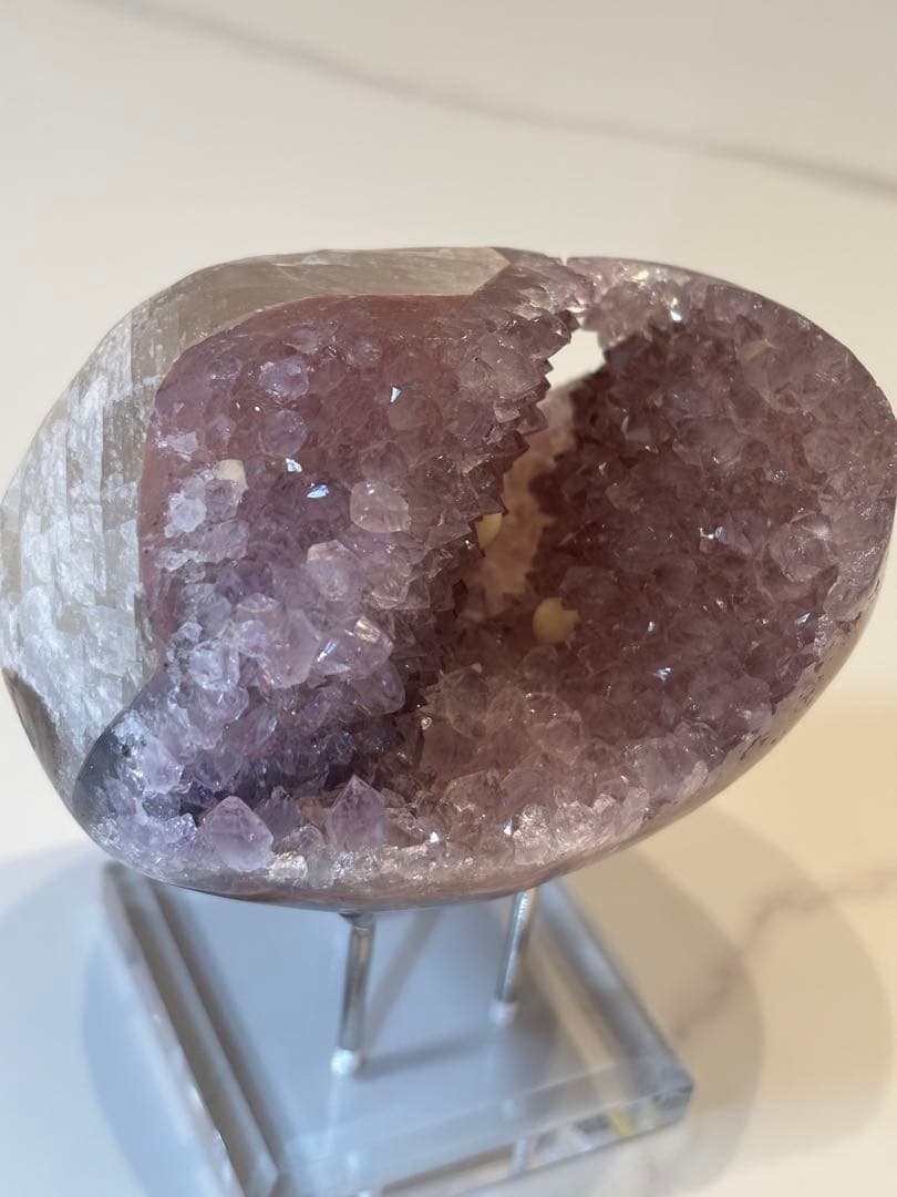 天然水晶　美しい薄ピンク紫色