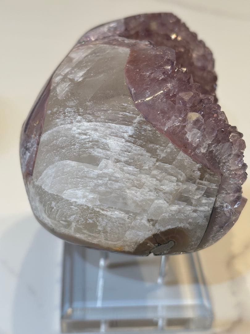 天然水晶　美しい薄ピンク紫色