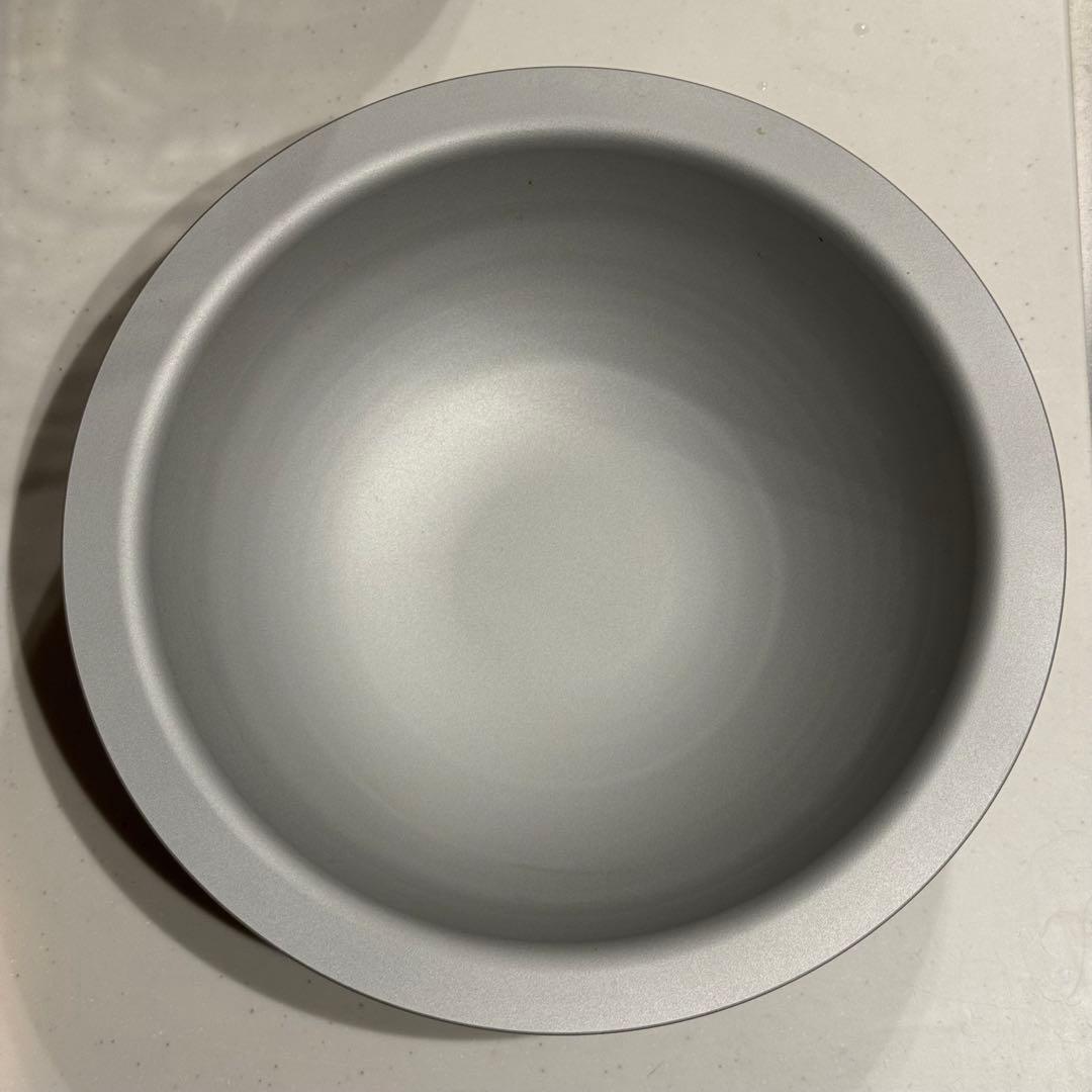 HEGE 木製蓋付き　直火鍋　シルバー