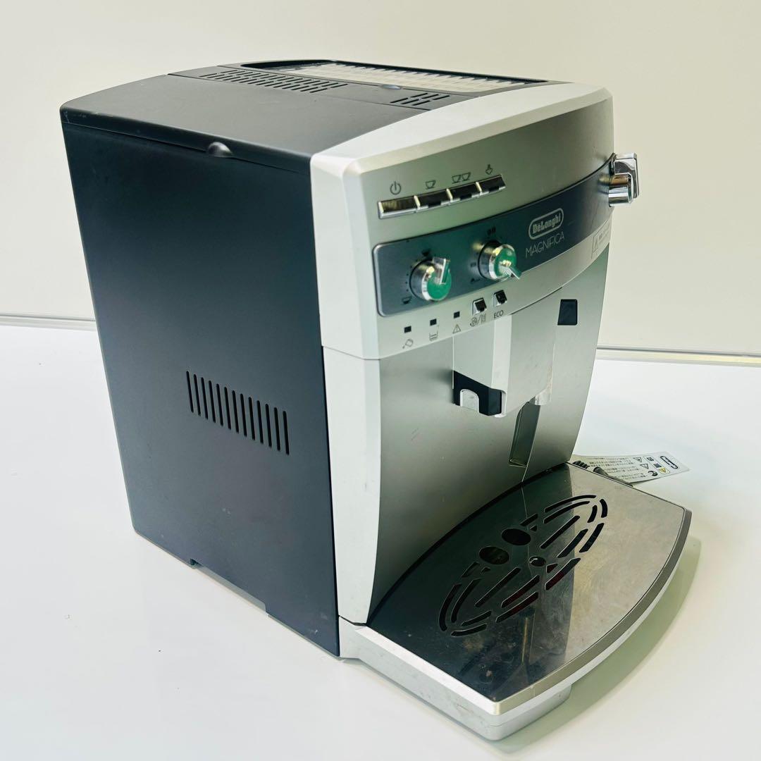 DeLonghi Magnifica エスプレッソマシン ESAM03110S