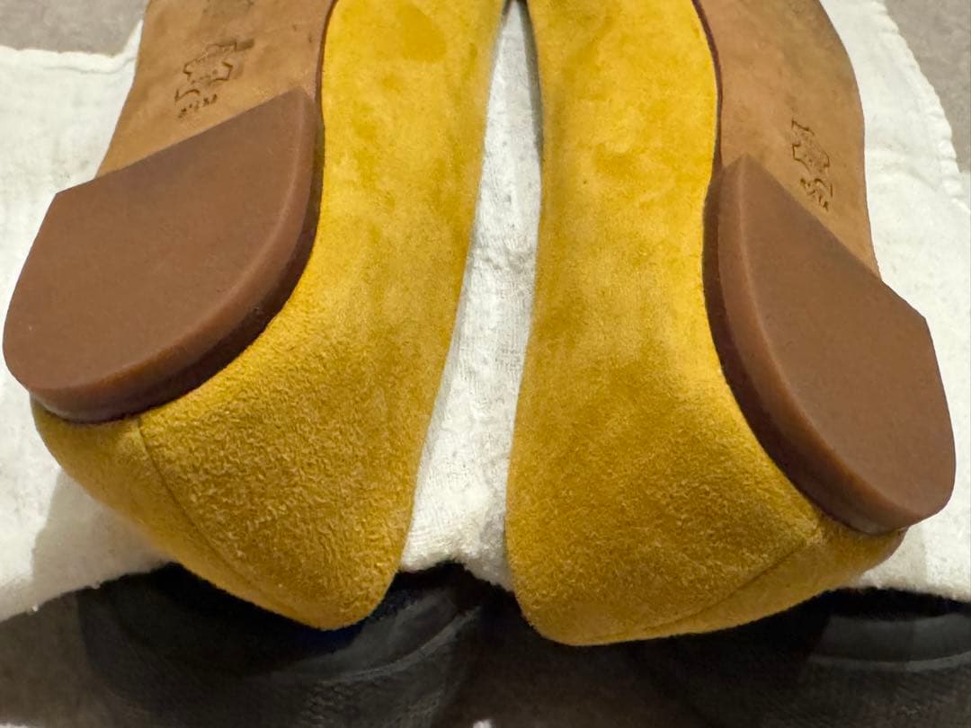 Tory Burch 23.5cm フラットシューズ スエード 黄色 ロゴ