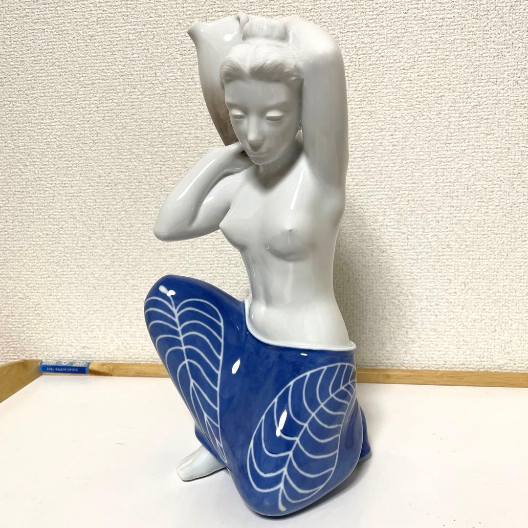 ＊Woman with water jug＊１９５３年・Hedegaard