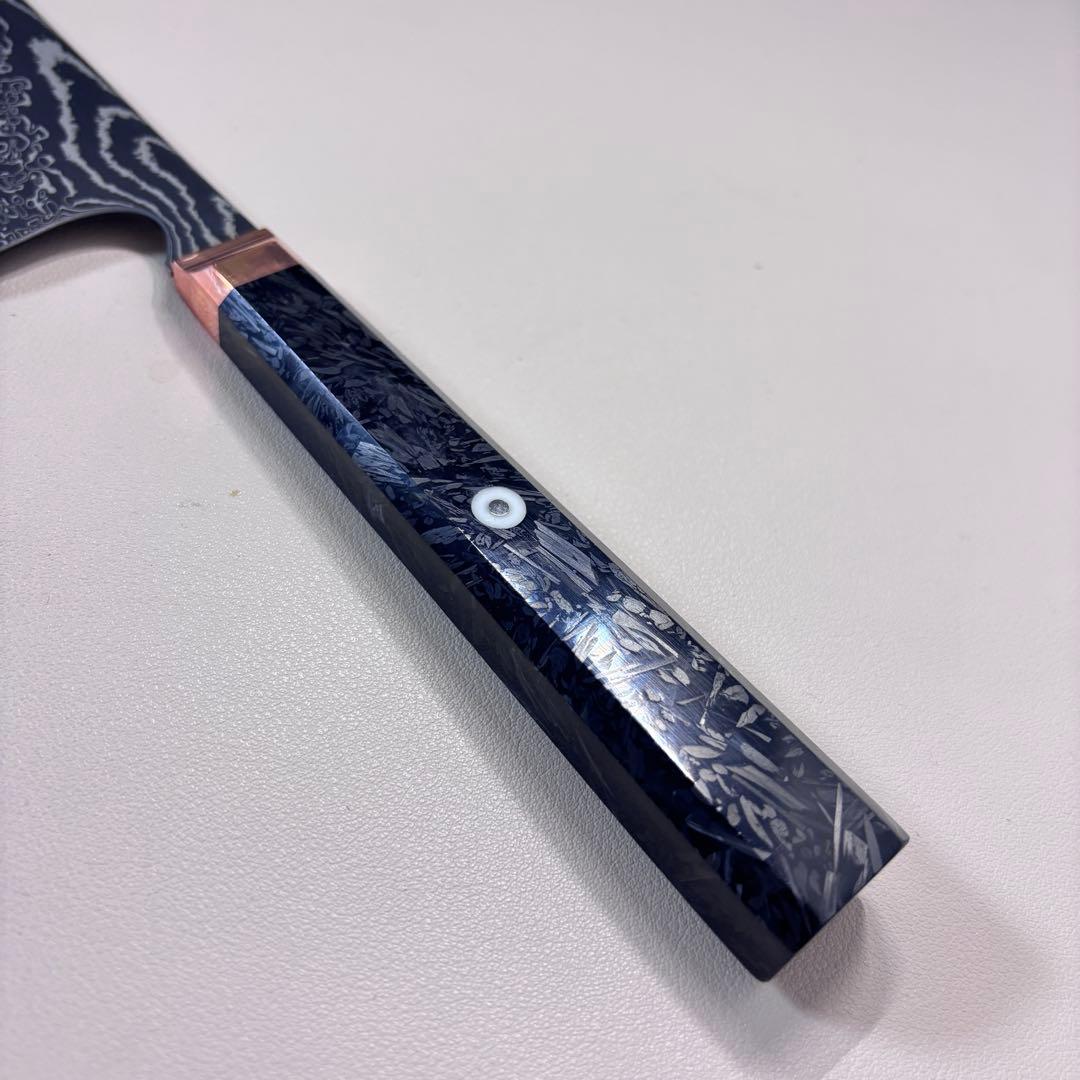 黒染め　ダマスカス牛刀「切付型」 215mm。