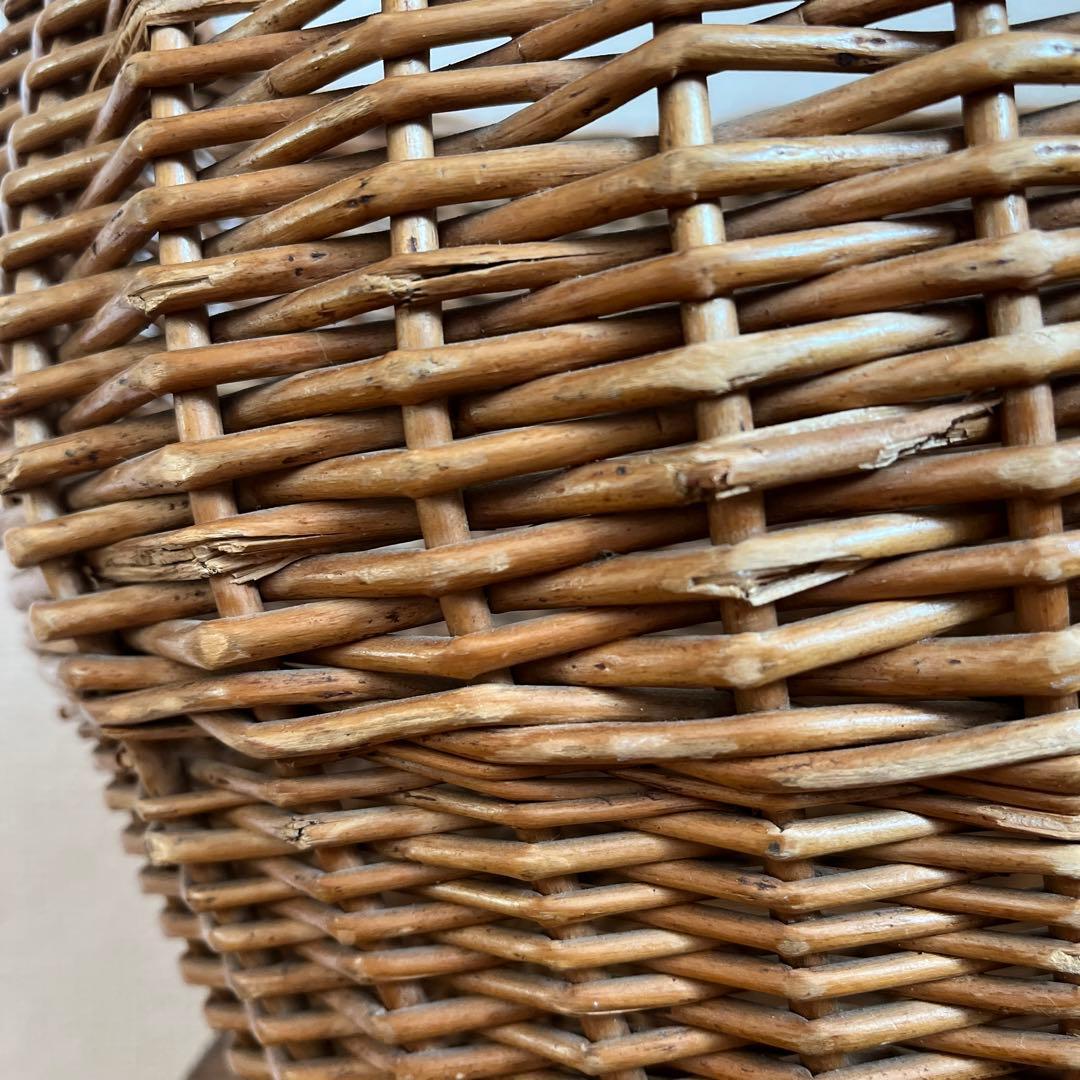 イギリスアンティーク 飴色のバスケット