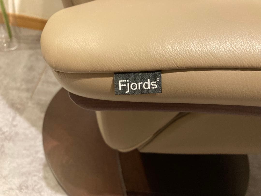 美品 シモンズ ソファ Fjords Uno 限定ソフトレザー