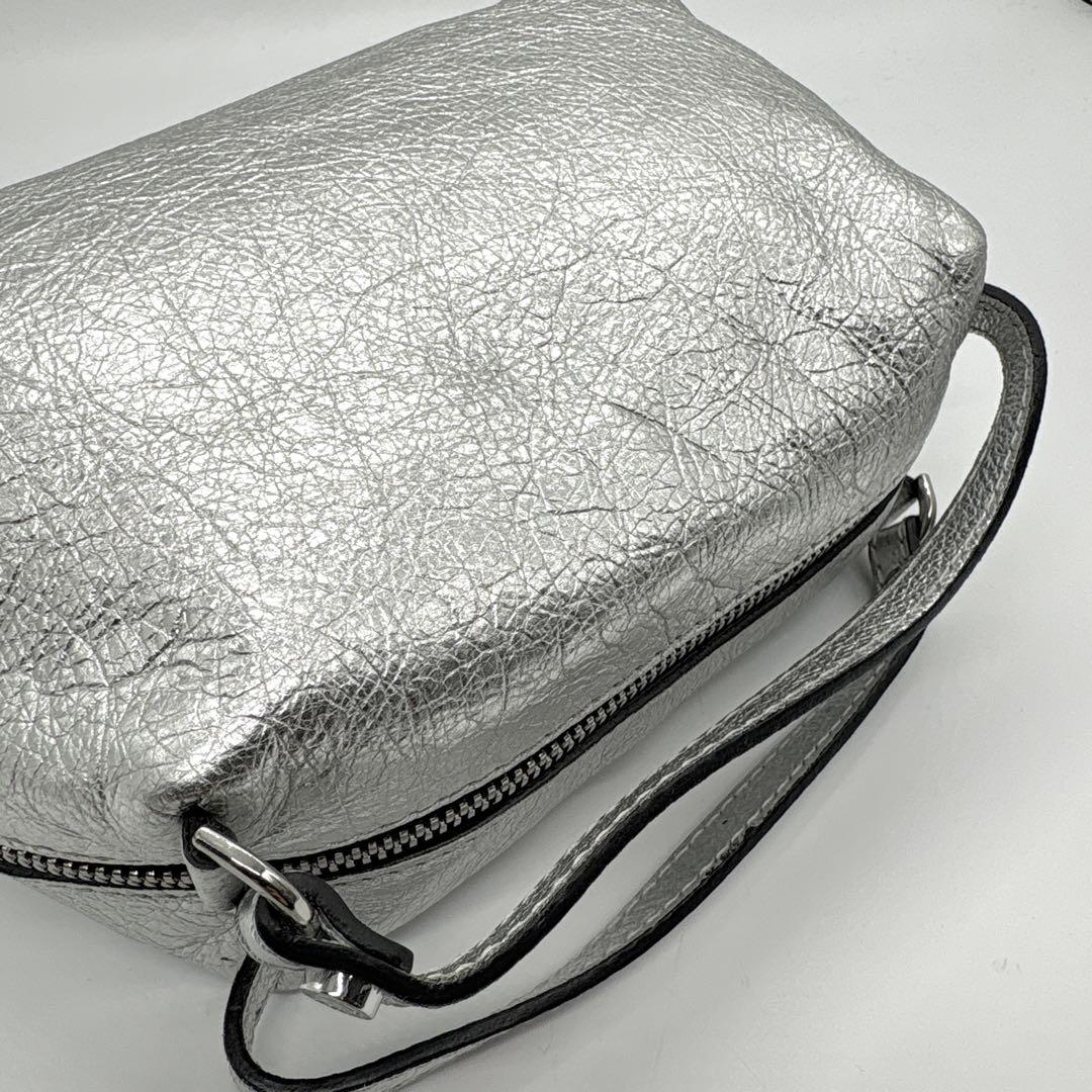 美品✨ジャンニキアリーニ アリファS 2WAY レザー シルバー