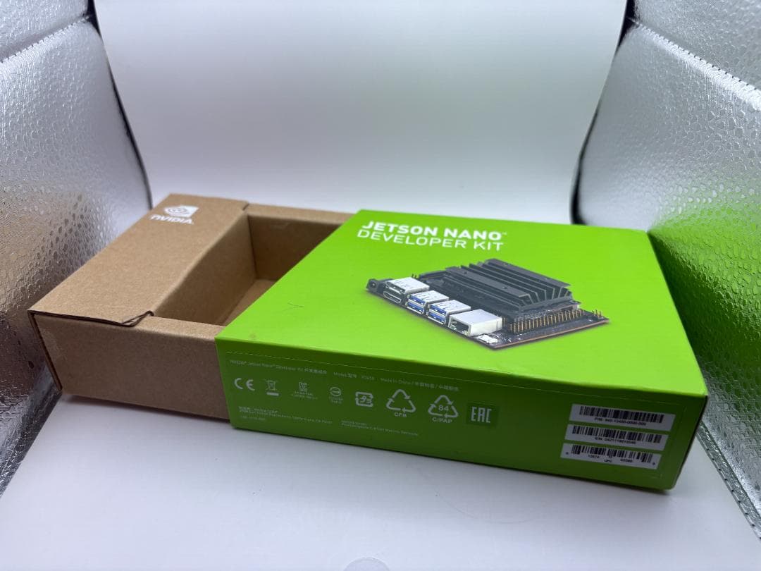 Jetson Nano 開発者キット B01、ケースその他関連部品と書籍