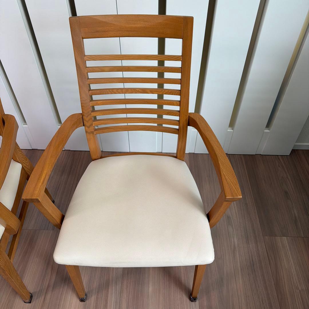 2脚値段！ニトリ ダイニングチェア ロレイン2 肘付き ライトブラウン　オシャレ