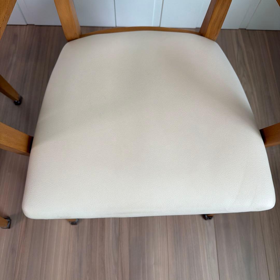 2脚値段！ニトリ ダイニングチェア ロレイン2 肘付き ライトブラウン　オシャレ