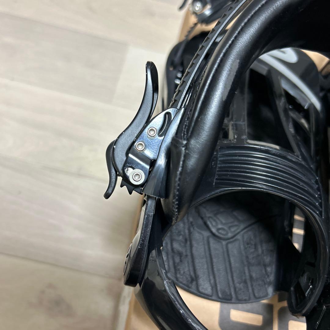 k2 ビンディング(1箇所部品取れ有り)