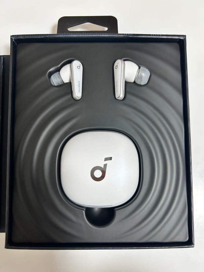 Anker Liberty 4 完全ワイヤレスイヤホン 白 ★美品★